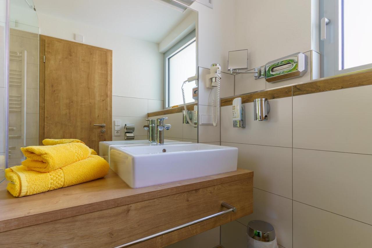 Hotel Rosenstein Heubach  Esterno foto