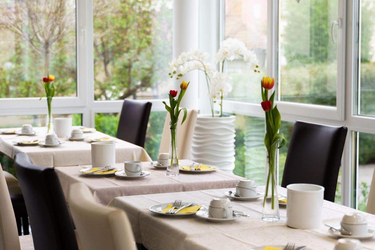 Hotel Rosenstein Heubach  Esterno foto
