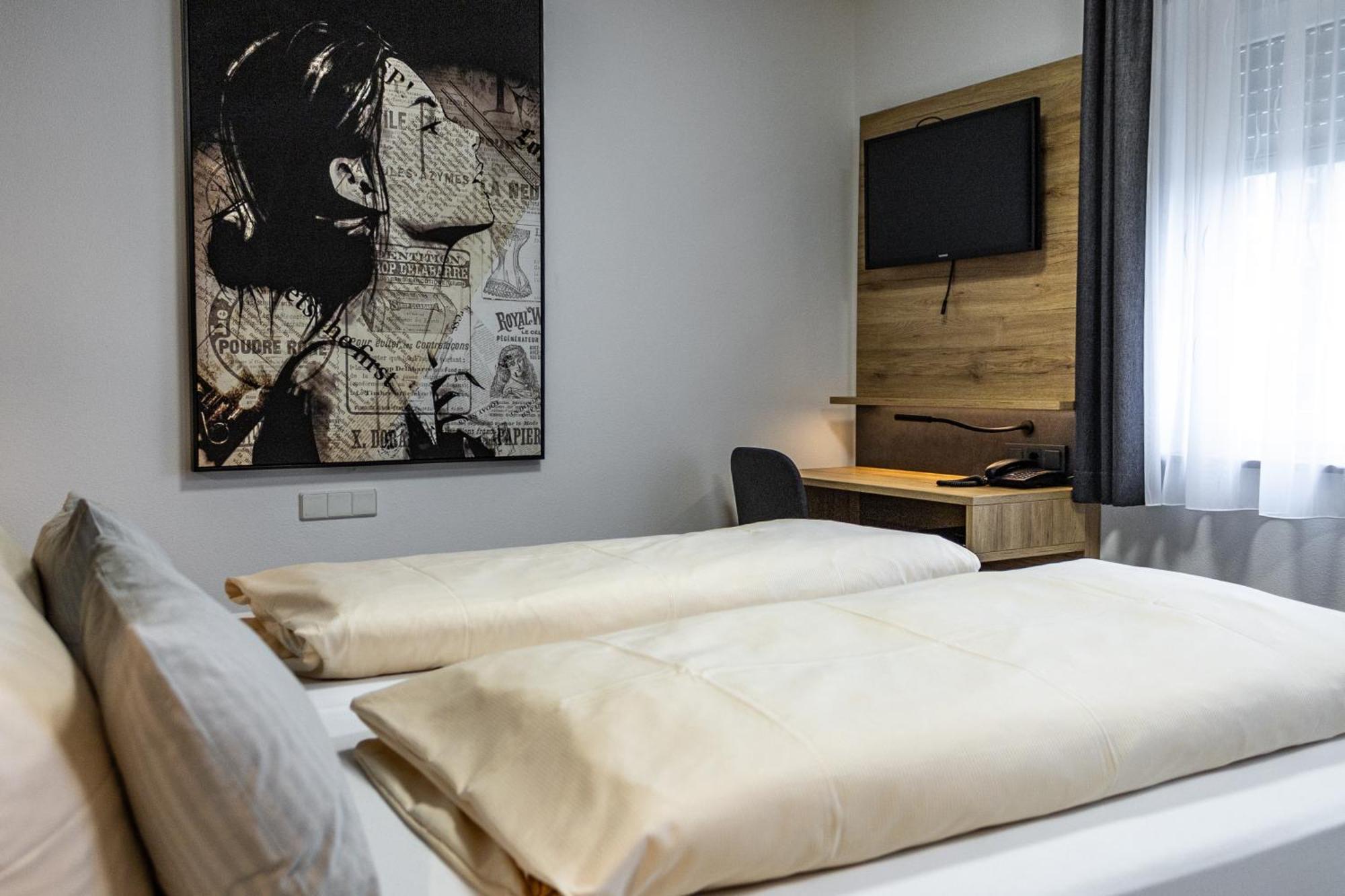 Hotel Rosenstein Heubach  Esterno foto